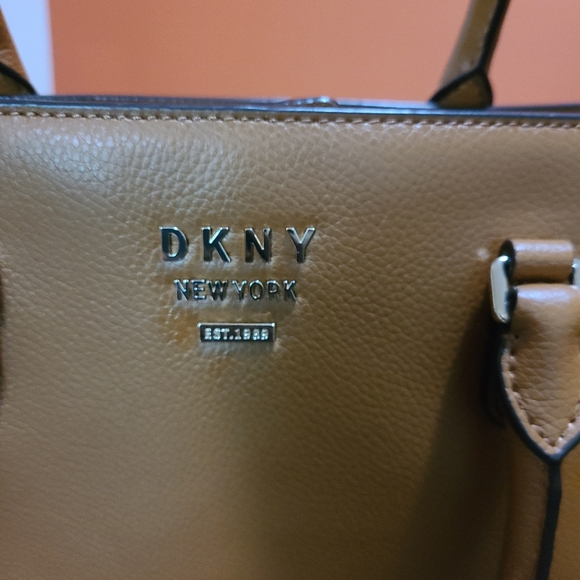 DKNY brown structured handbag - Picture 2 of 5